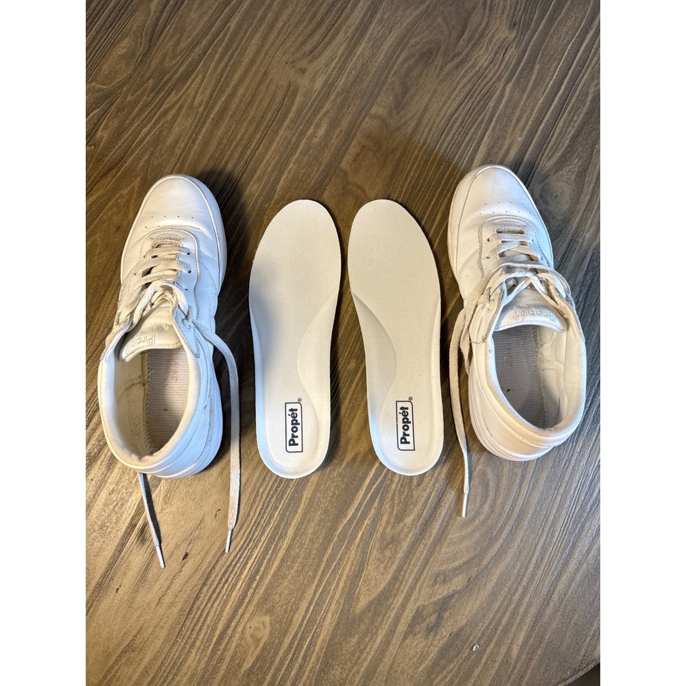 Propet StableWalker Sneakers Women 10.5 S White Leather Slip Resistant W3840